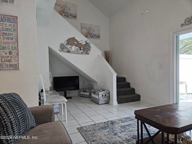 Building Photo - 4302 Seagate Ln N