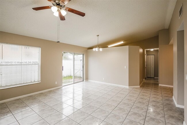 Building Photo - 6553 Bayfront Dr