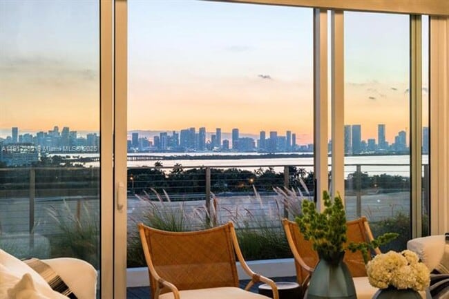 Building Photo - 4701 Meridian Ave