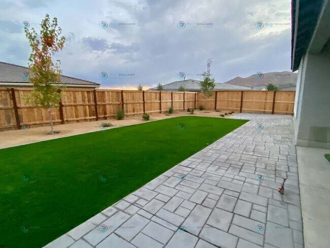 Building Photo - Welcome to your dream home, where modern elegance meets unparalleled convenience!