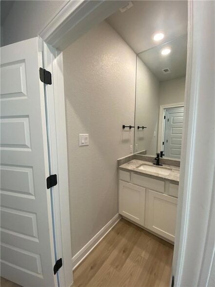Building Photo - 104 Periwinkle Ln