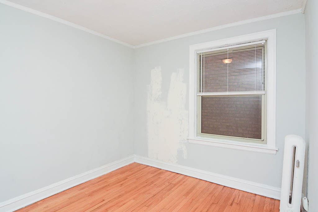 Building Photo - 545 W Surf St