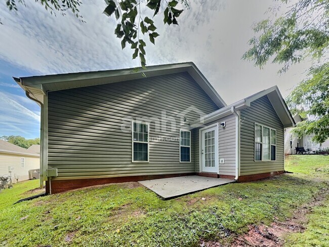 Building Photo - 5640 Regent Village Dr