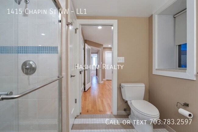 Building Photo - 1415 Chapin St NW