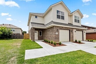 Building Photo - 2308 Bloomfield Dr