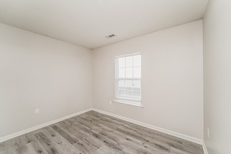 Building Photo - 507 Waterlemon Way