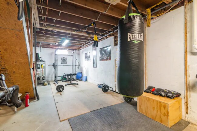 Building Photo - 22 Whitney Dr