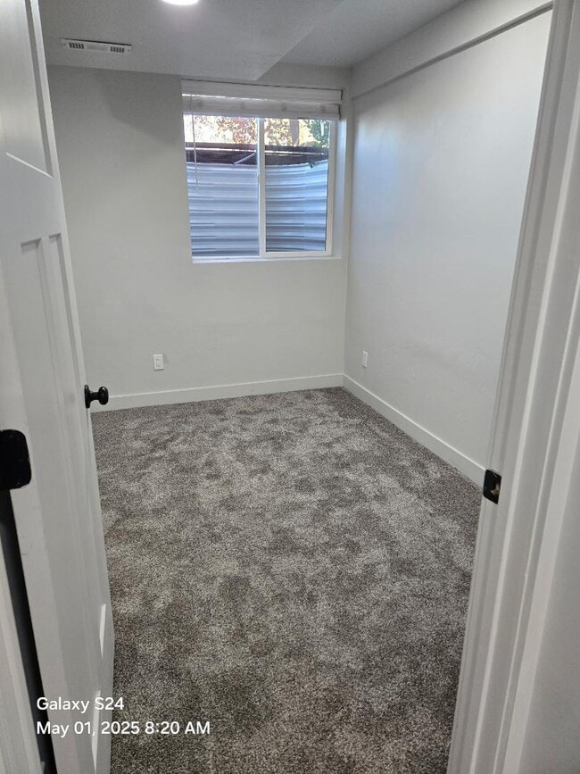 Building Photo - 309 E 200 S