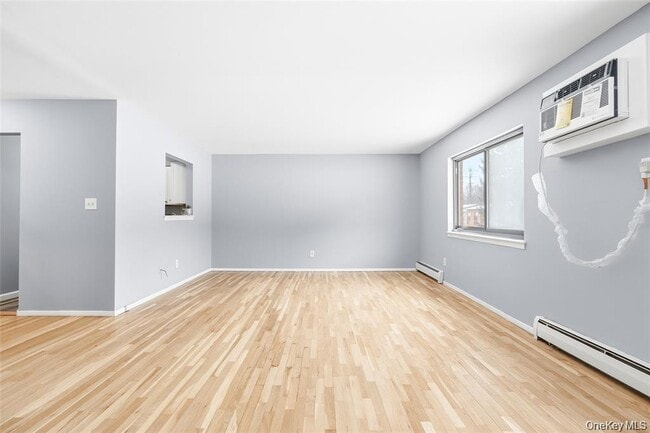 Building Photo - 9 Charles Ln