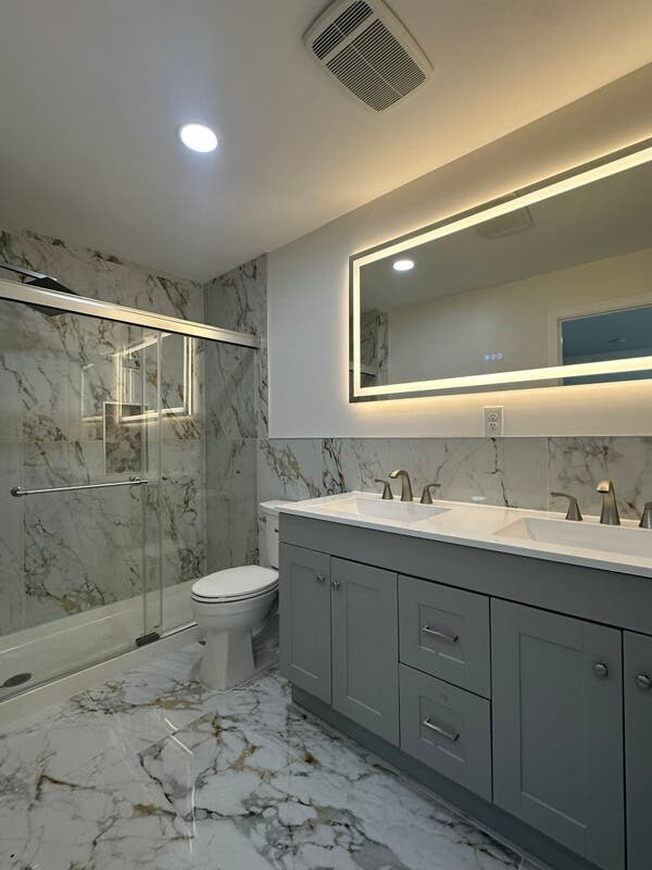 Building Photo - 220 Lafayette Ave