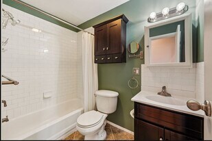 Building Photo - 1516 South St