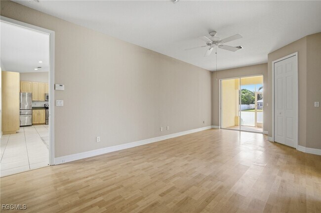 Building Photo - 1012 SE 5th Terrace