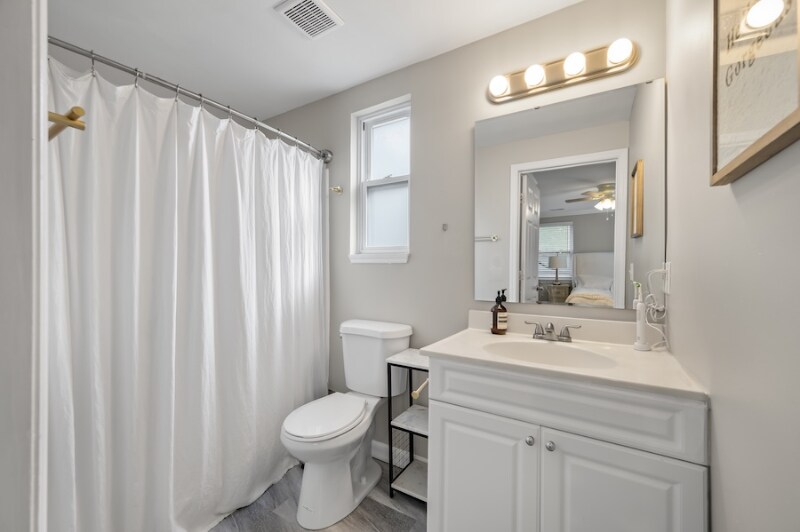 Building Photo - 1 Paula Dr