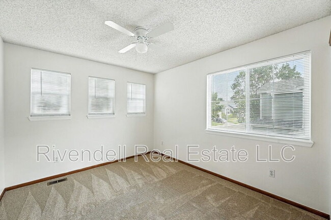 Building Photo - 5417 S Jericho St