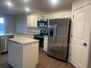 Building Photo - 71 Christian Ct