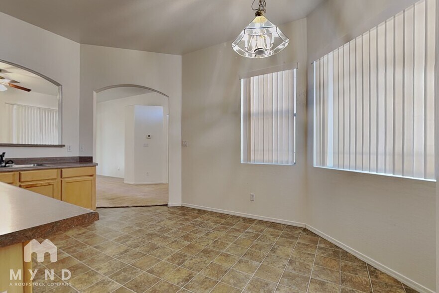 Building Photo - 21627 N 89th Dr