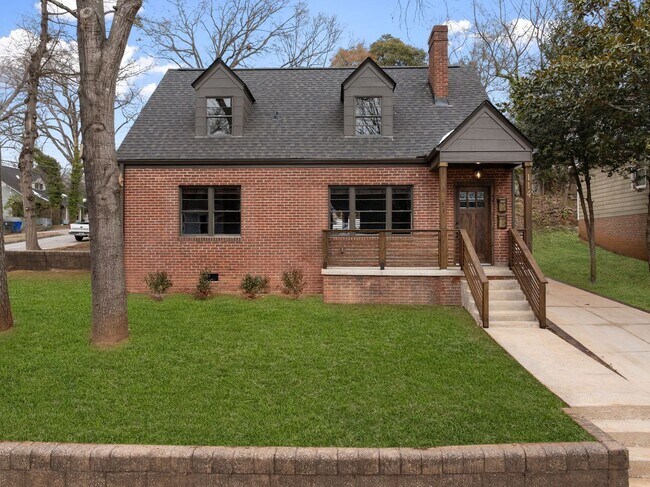 Building Photo - Heritage Historic - Unit A