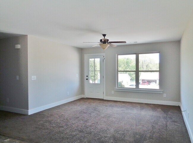 Building Photo - DEPOSIT PENDING!!! - Home for Rent in Vance, Alabama!! COMING SOON!