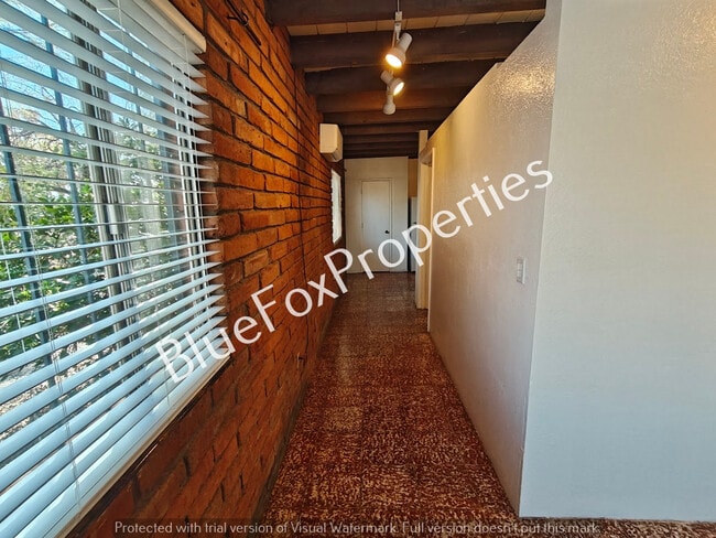 Building Photo - 1942 E Prince Rd