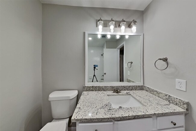 Building Photo - 19622 Westbridge Ln