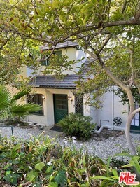 Building Photo - 3116 Lake Hollywood Dr