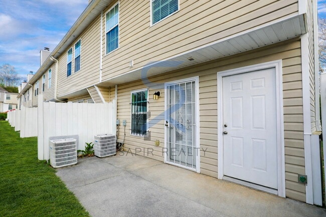 Building Photo - Relax in Total Tranquility – Stylish 2BR Home in Decatur 30034