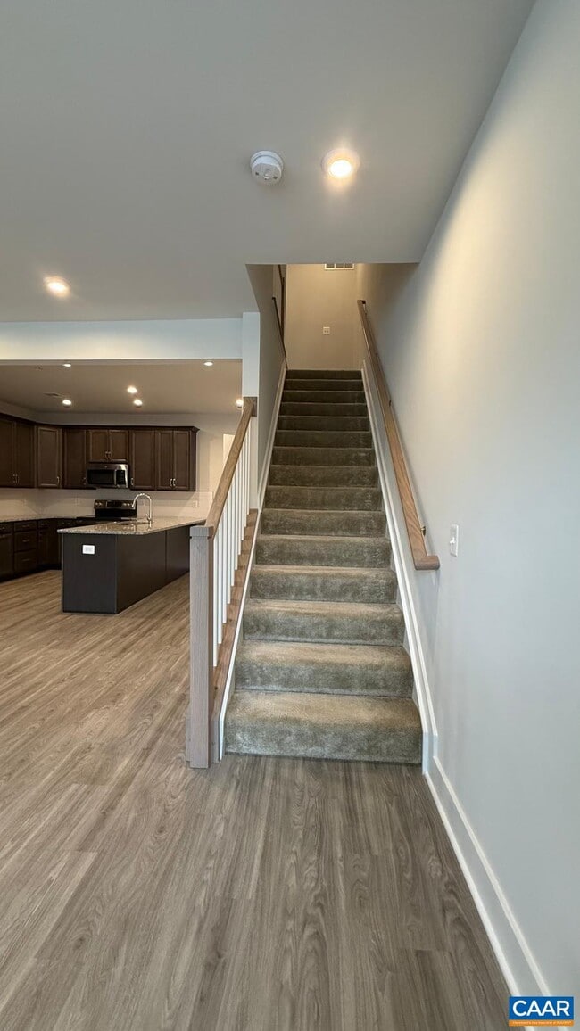 Building Photo - 628 Noush Ct