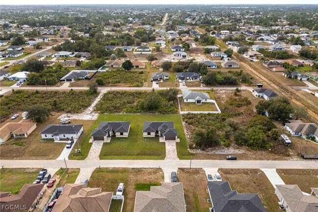 Building Photo - 2713 25th St SW