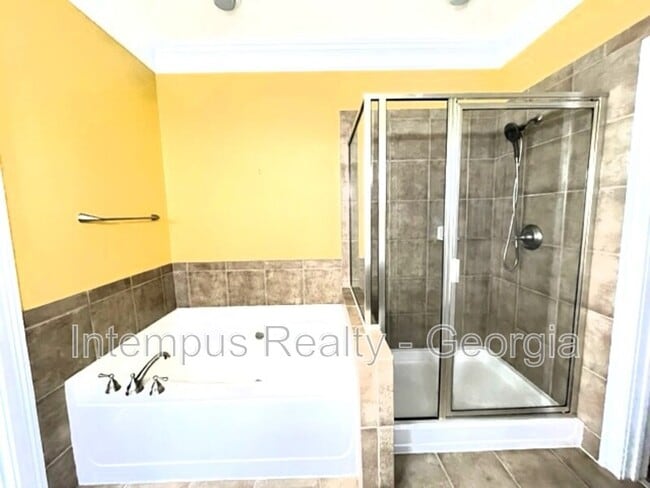 Building Photo - 1688 Mosaic Way