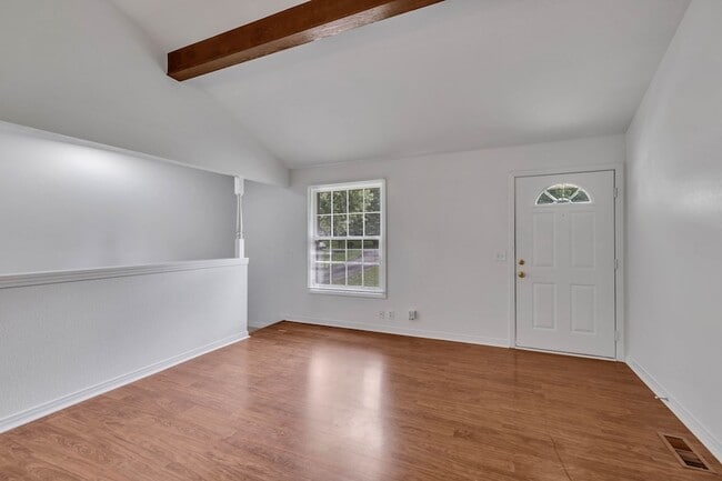 Building Photo - 108 Chiroc Rd