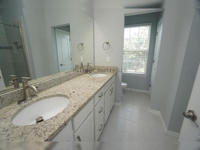 Building Photo - 2 Story Condo in gated community at Schooner Cove