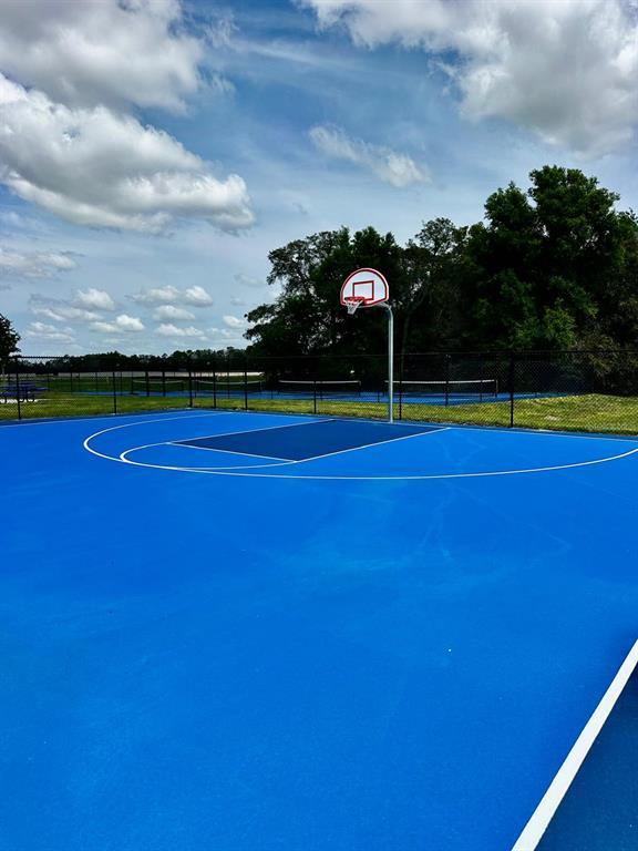 Building Photo - 5844 SW 132nd Pl