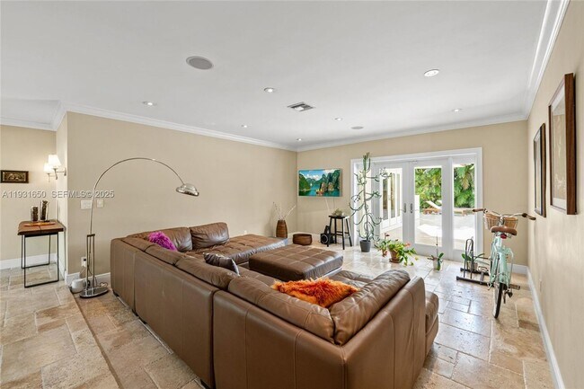 Building Photo - 7360 SW 115th St