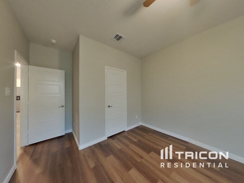 Building Photo - 505 Pleasant Hill Ln
