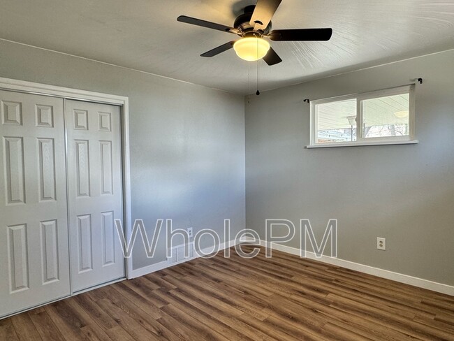 Building Photo - 220 W Layton Ave