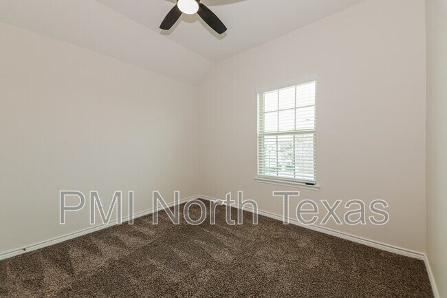 Building Photo - 2292 Jasper Dr