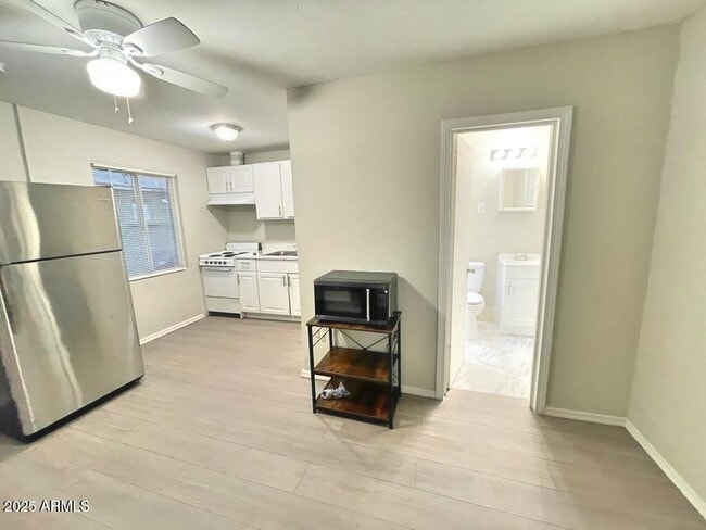 Primary Photo - 927 S 35th Ave