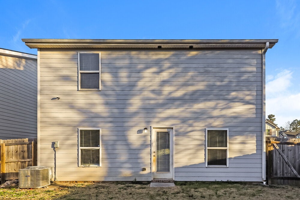 Building Photo - 12026 Quail Dr