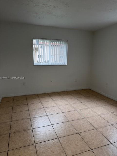 Building Photo - 510 NW 24th Ave