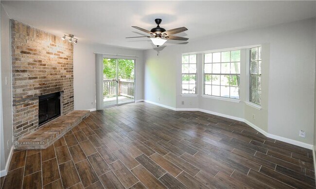 Building Photo - 1700 Waterloo Trl