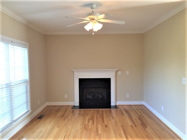 Building Photo - 1710 Springfield Village Ct