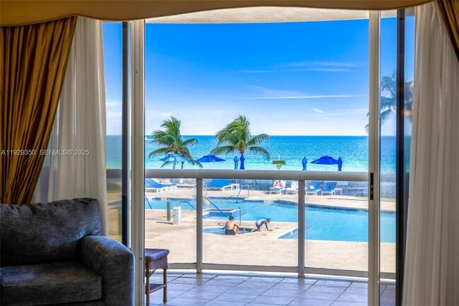 Building Photo - 17555 Collins Ave