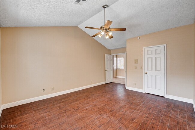 Building Photo - 618 Cervantes Dr