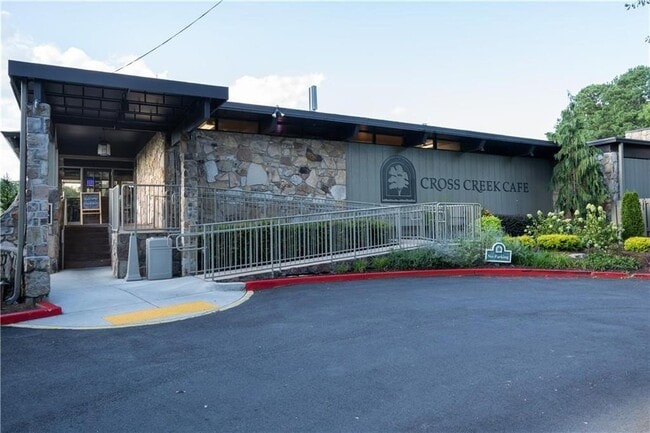 Building Photo - 15 Arpege Way NW