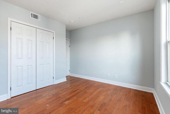 Building Photo - 3033 Coral St