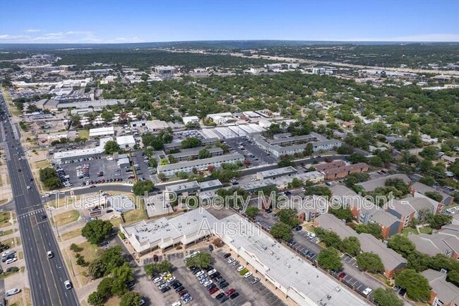 Building Photo - 2600 Penny Ln