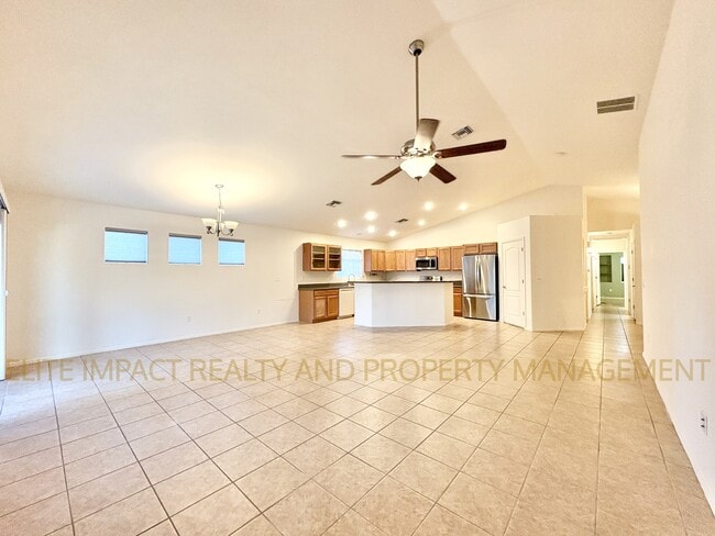 Building Photo - 7159 E Cherrywood St