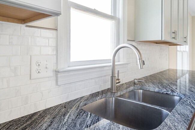 Building Photo - Stunning 2 Bedroom in Churchill Coming soon!