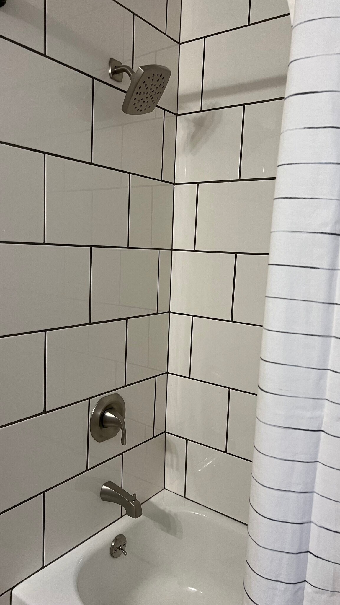 bathroom - 4835 Hull St