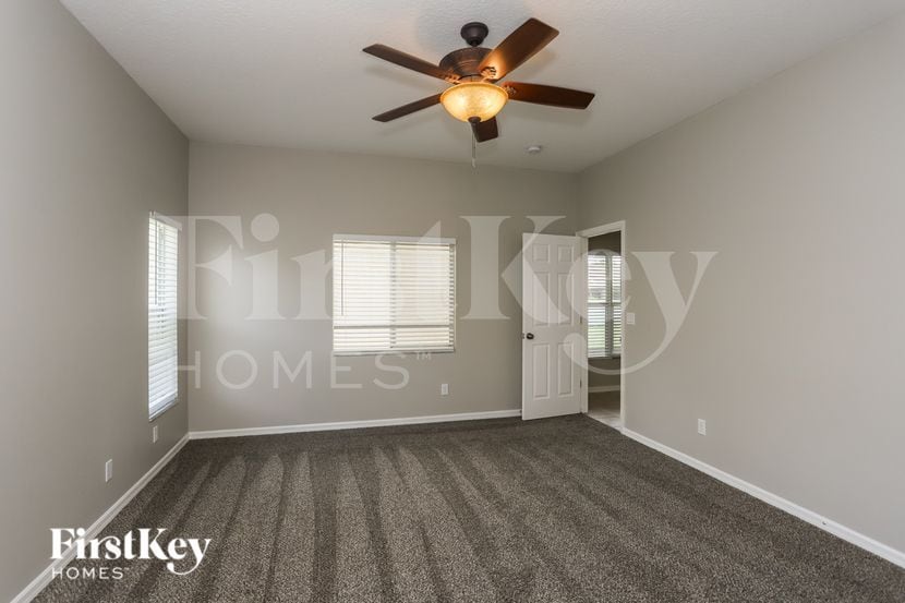 Building Photo - 6346 35th Ave Cir E